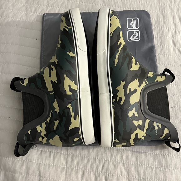 Ocean Coast Men’s Camouflage Size 9 - Picture 3 of 6